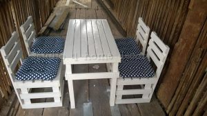 Pallet Table and Chairs